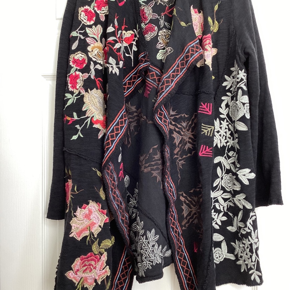 Beautiful Paparazzi Embroidered Sweater